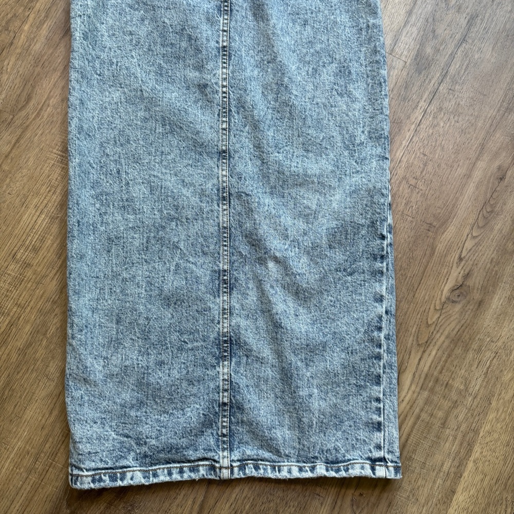 Asos Design High-Waist Acid Wash Denim Midi Skirt - Size US 4 - Picture 10 of 11